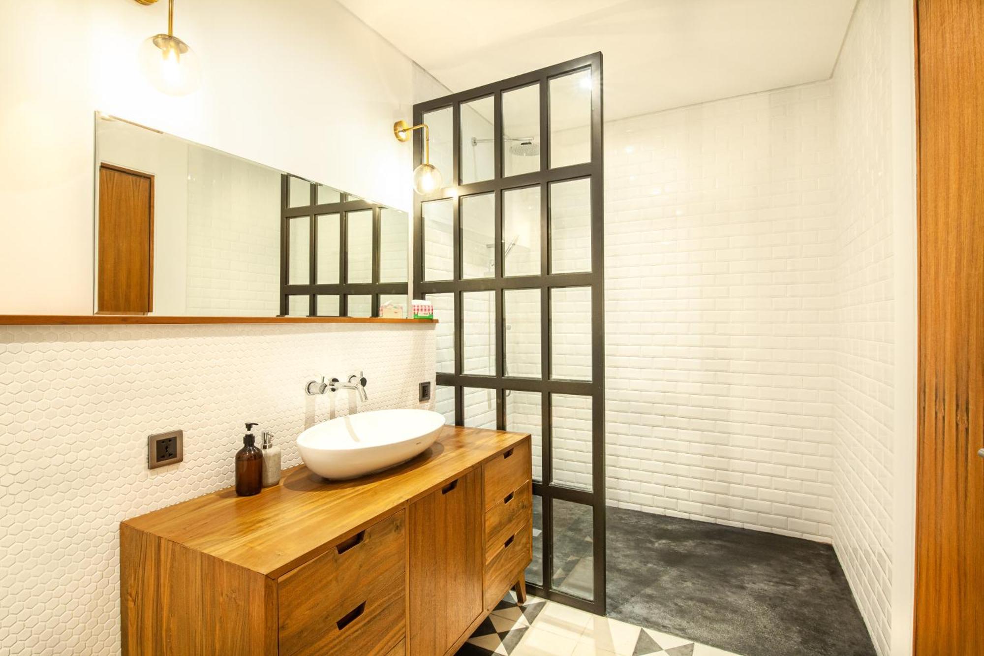 Brand New 5 Bedroom Villa Enclosed Living Room Canggu Buitenkant foto