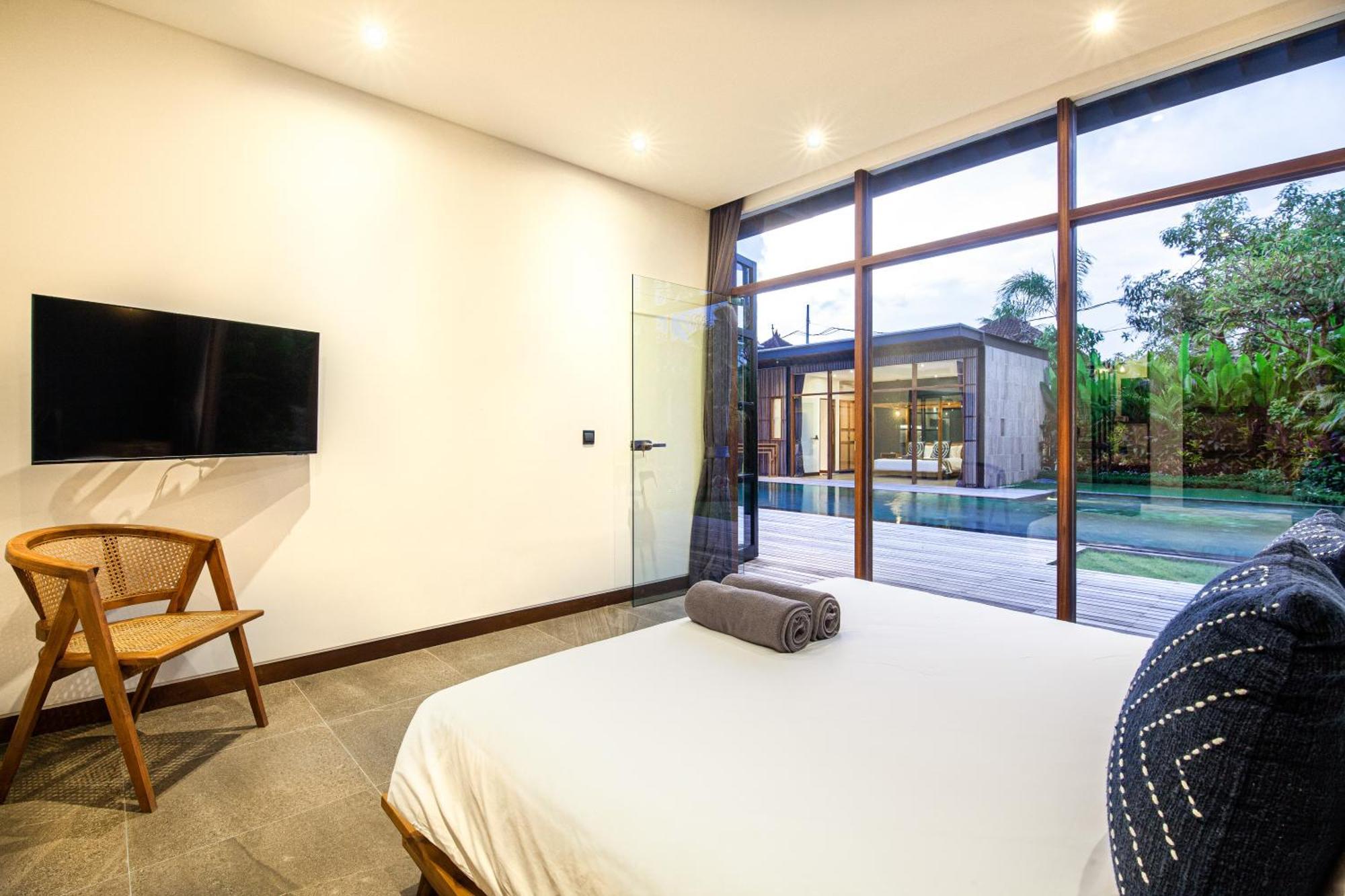 Brand New 5 Bedroom Villa Enclosed Living Room Canggu Buitenkant foto
